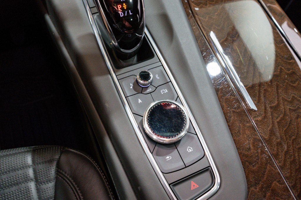 2022 Cadillac Escalade Image 25