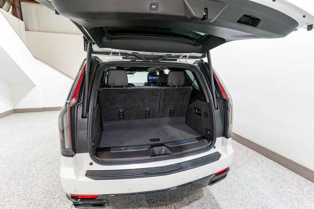 2022 Cadillac Escalade Image 38
