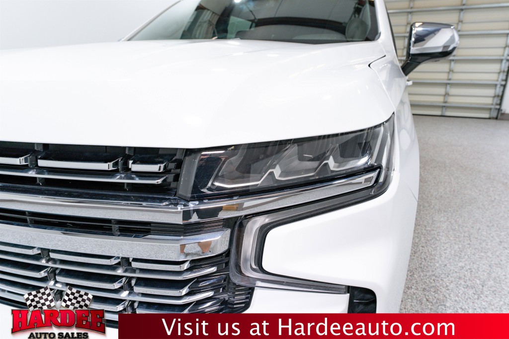 2022 Chevrolet Suburban Image 8