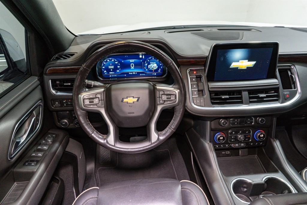2022 Chevrolet Suburban Image 11