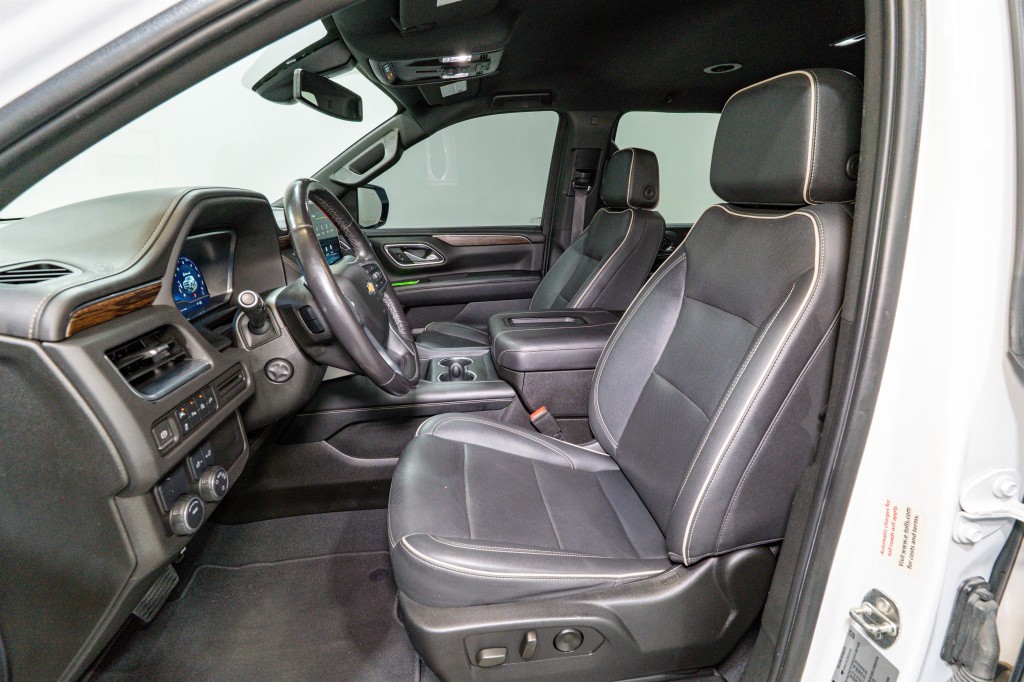 2022 Chevrolet Suburban Image 15