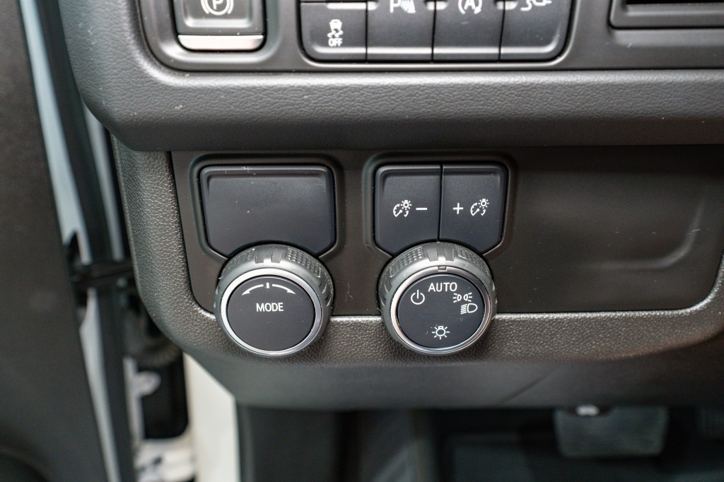2022 Chevrolet Suburban Image 30
