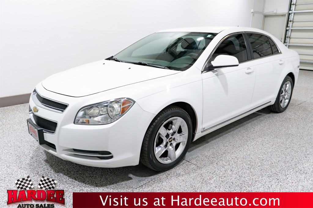 2010 Chevrolet Malibu Image 2