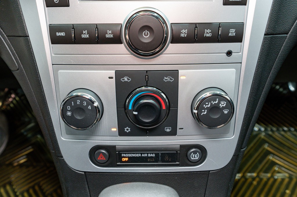 2010 Chevrolet Malibu Image 16