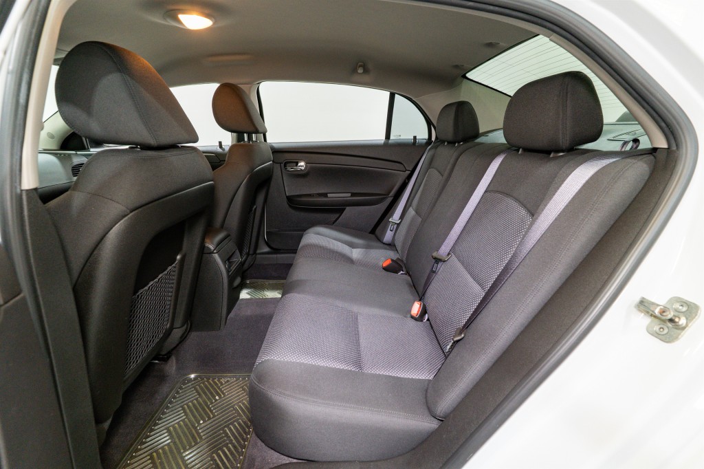 2010 Chevrolet Malibu Image 23