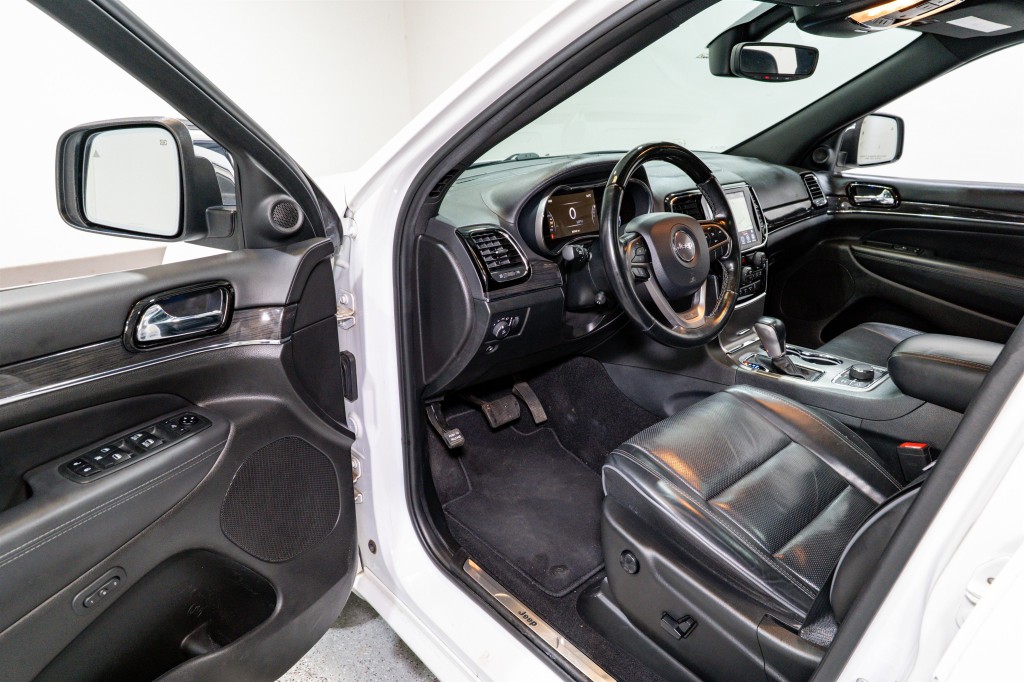2020 Jeep Grand Cherokee Image 12