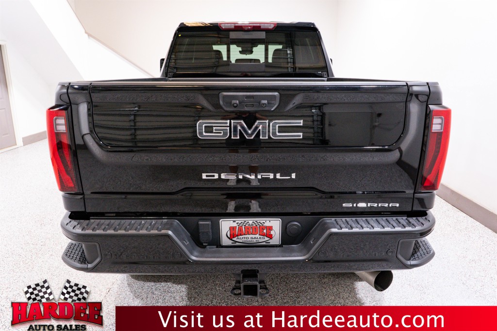2024 GMC Sierra 2500 Image 4