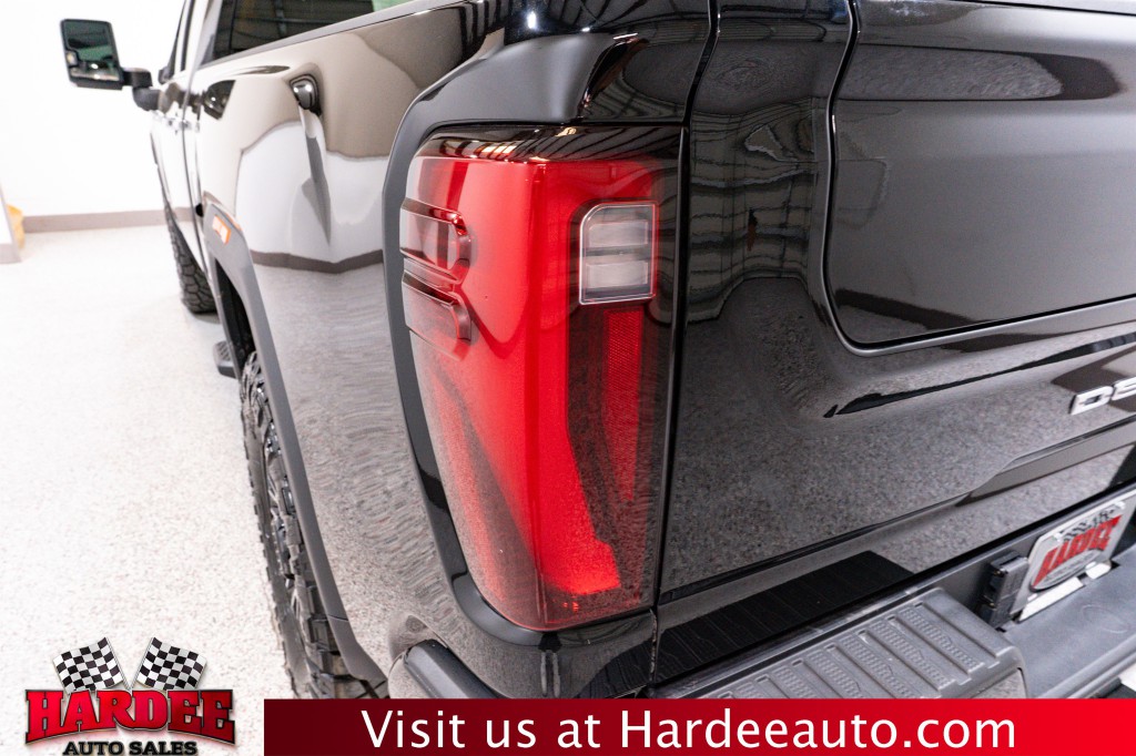 2024 GMC Sierra 2500 Image 9
