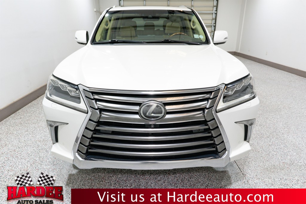 2017 Lexus LX Image 7