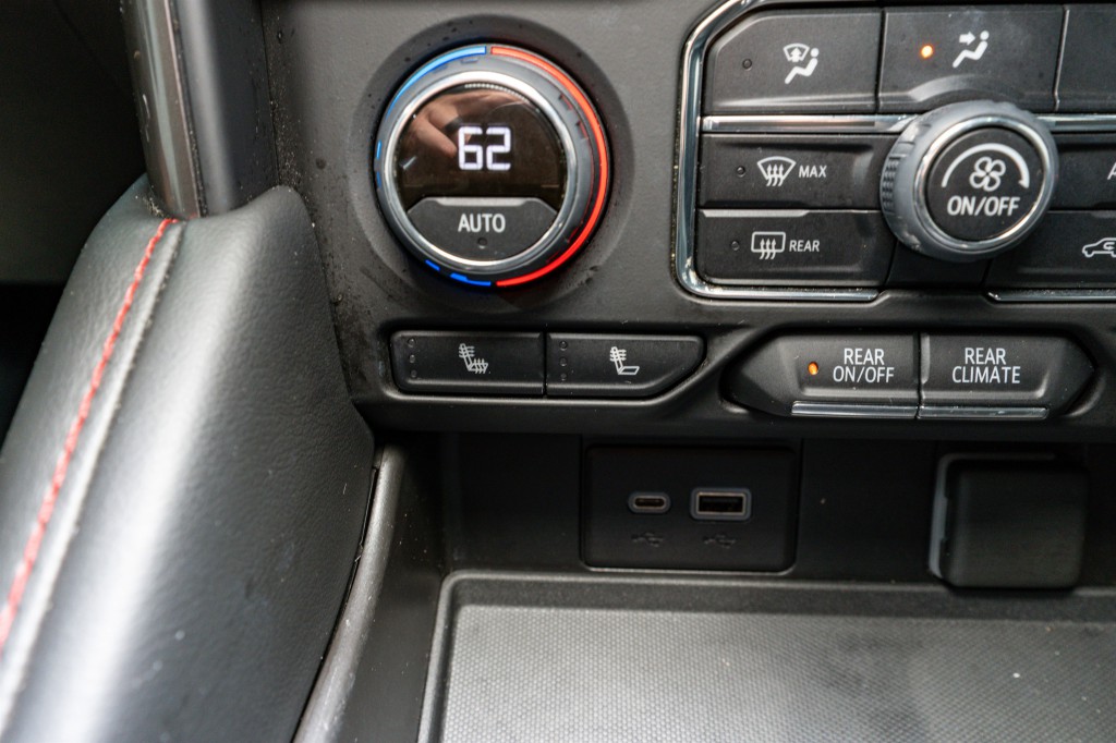 2021 Chevrolet Tahoe Image 24