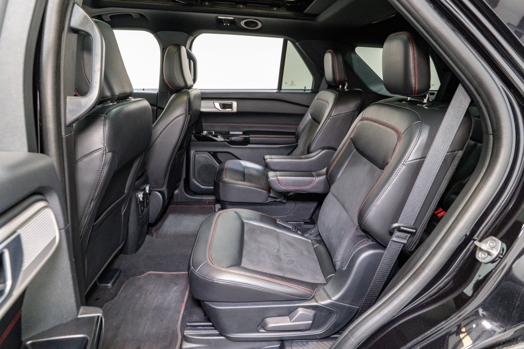 2023 Ford Explorer Image 34