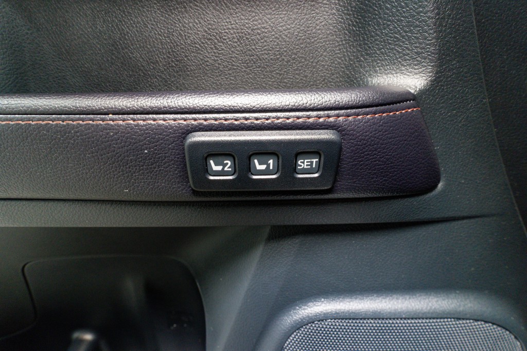 2016 Toyota 4Runner Image 14