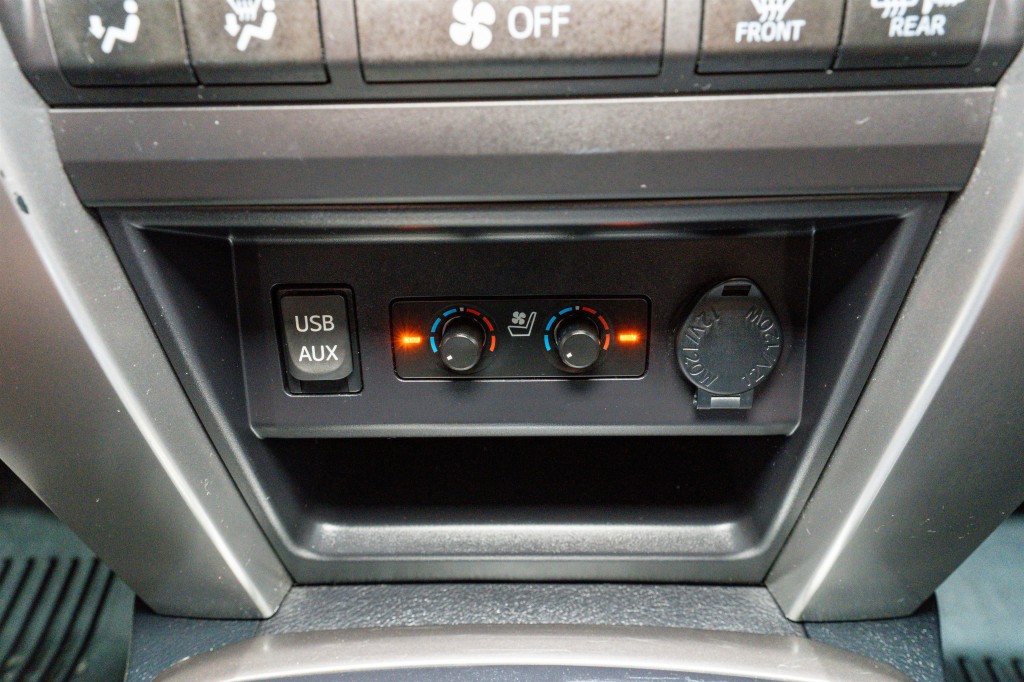 2016 Toyota 4Runner Image 22