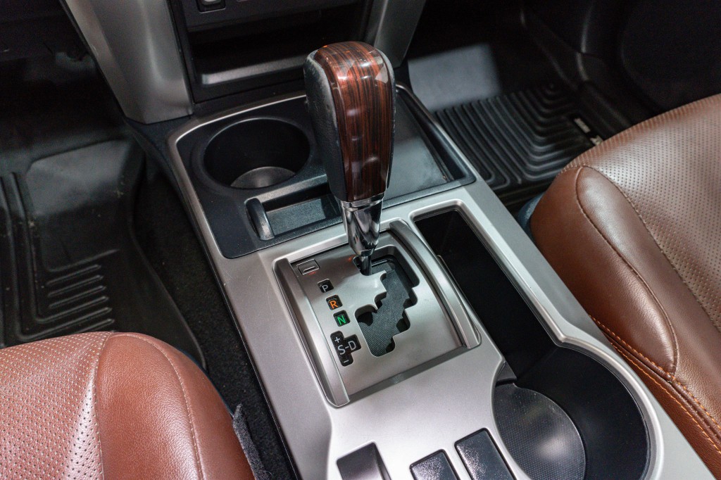 2016 Toyota 4Runner Image 23