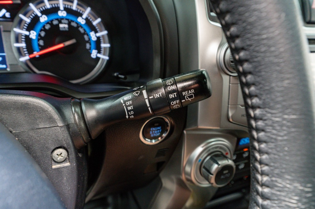 2016 Toyota 4Runner Image 29
