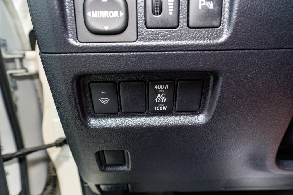 2016 Toyota 4Runner Image 33