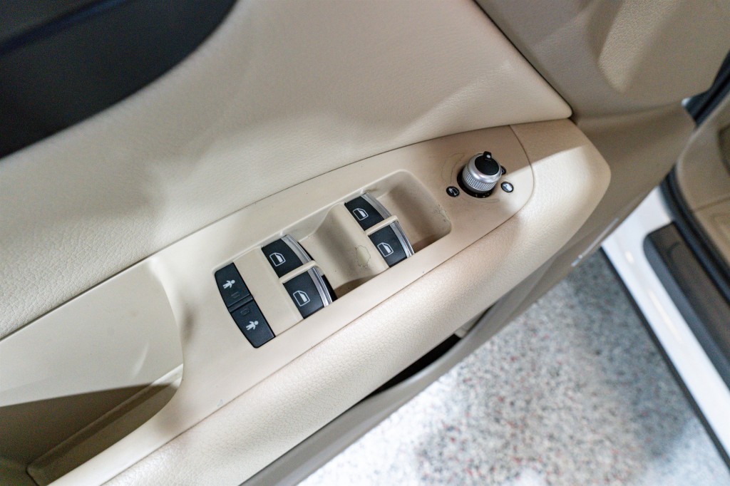 2013 Audi Q7 Image 12