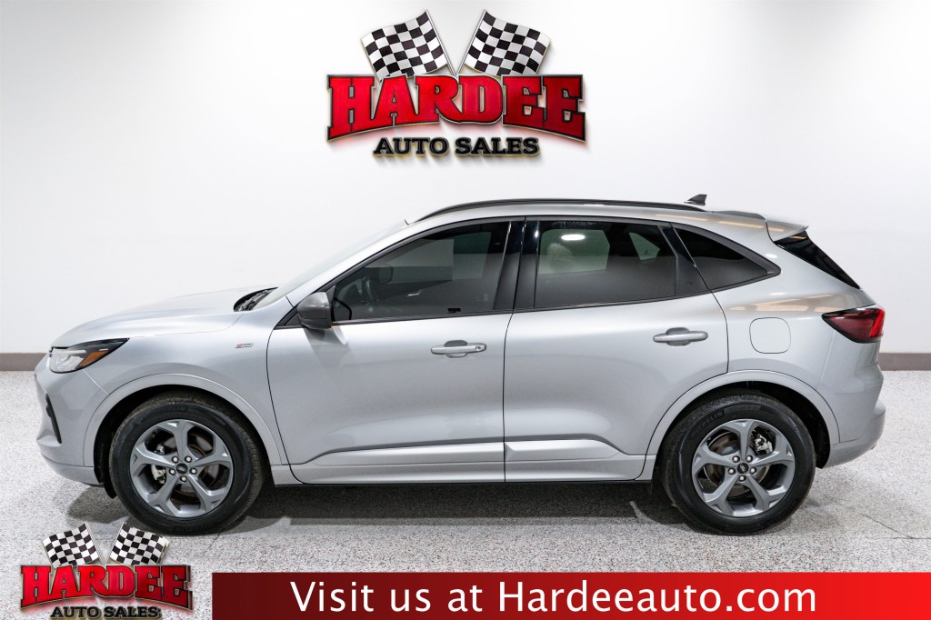 2024 Ford Escape Image 1