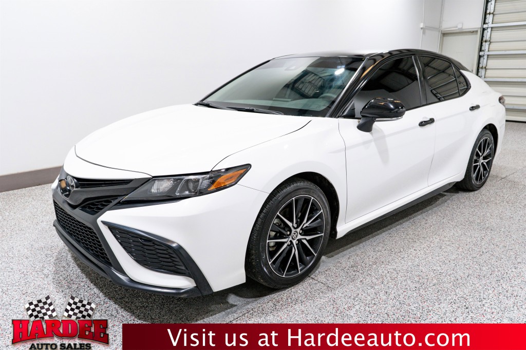 2024 Toyota Camry Image 2