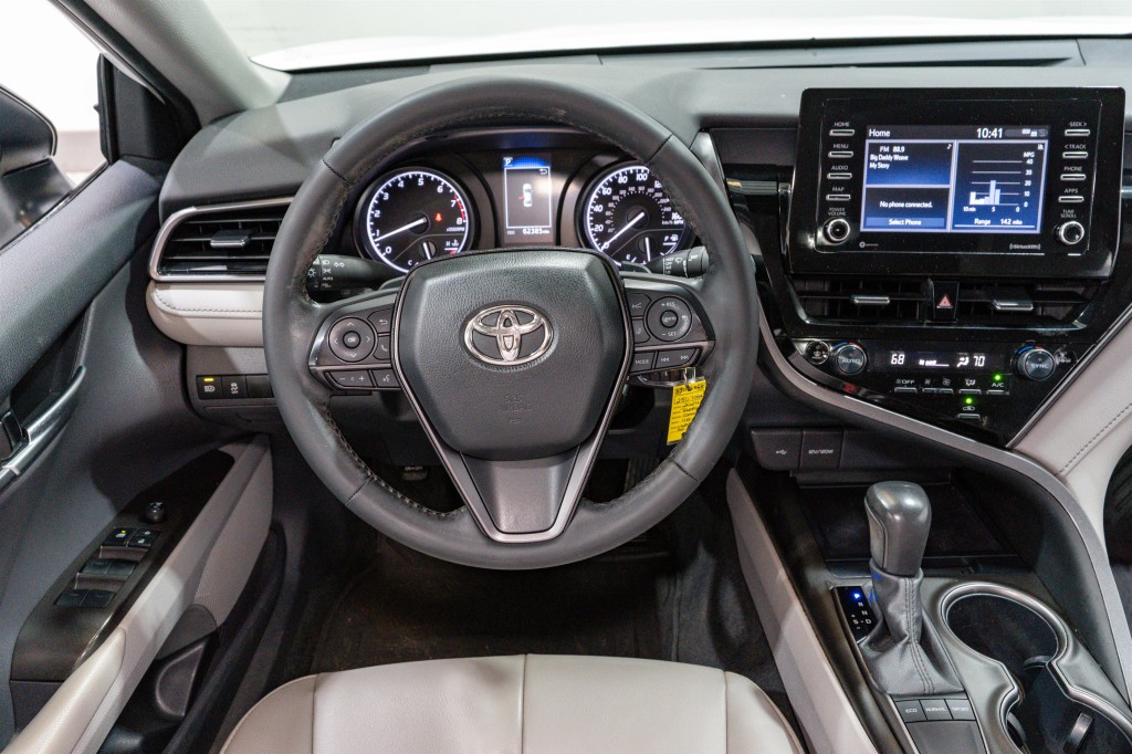 2024 Toyota Camry Image 11
