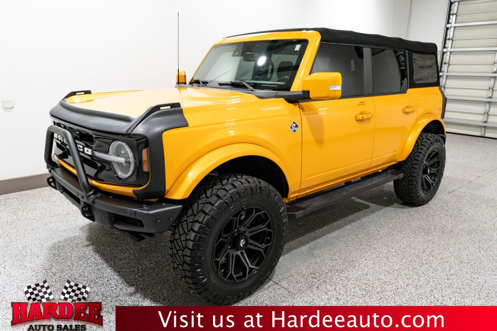 2022 Ford Bronco Image 2
