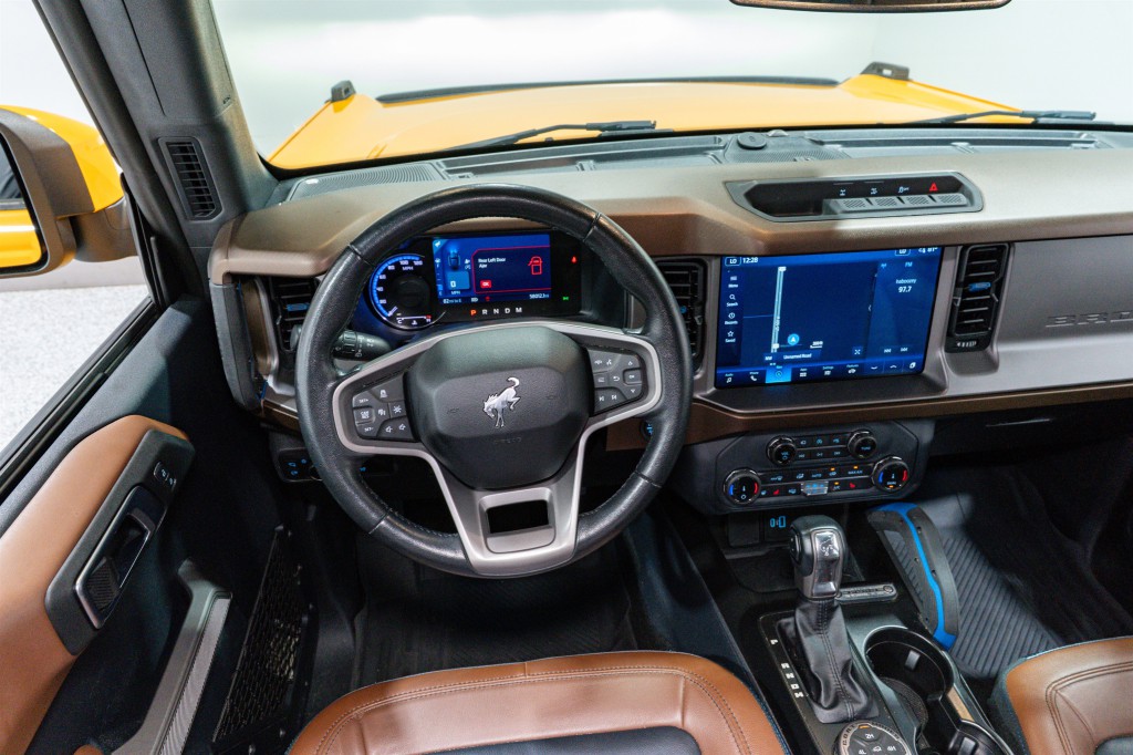 2022 Ford Bronco Image 12