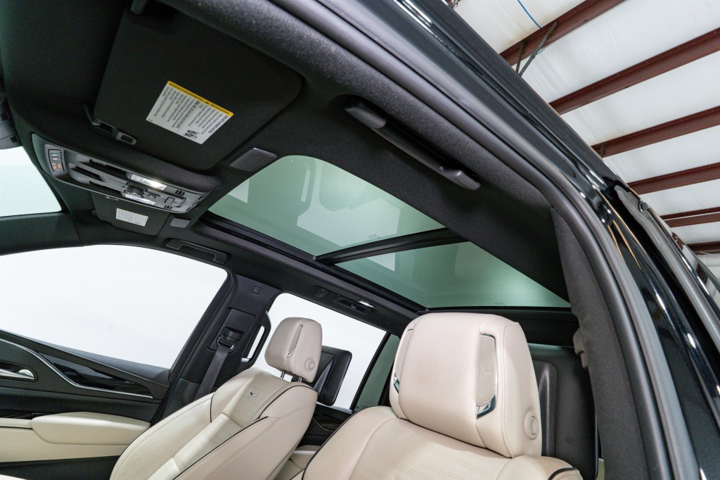 2023 Cadillac Escalade Image 19