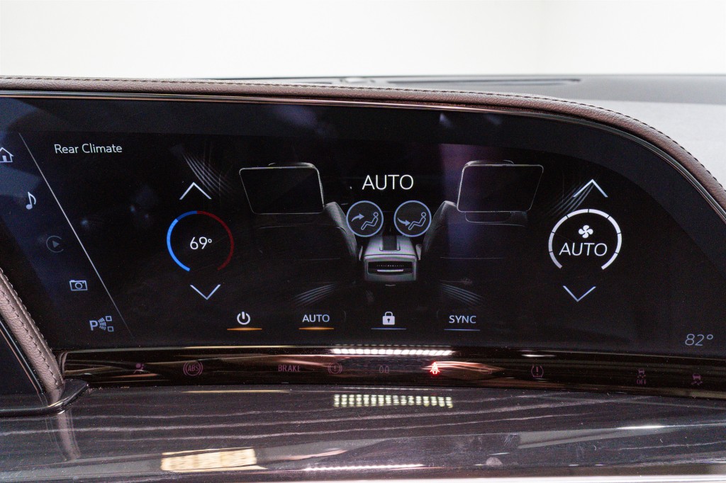 2023 Cadillac Escalade Image 24