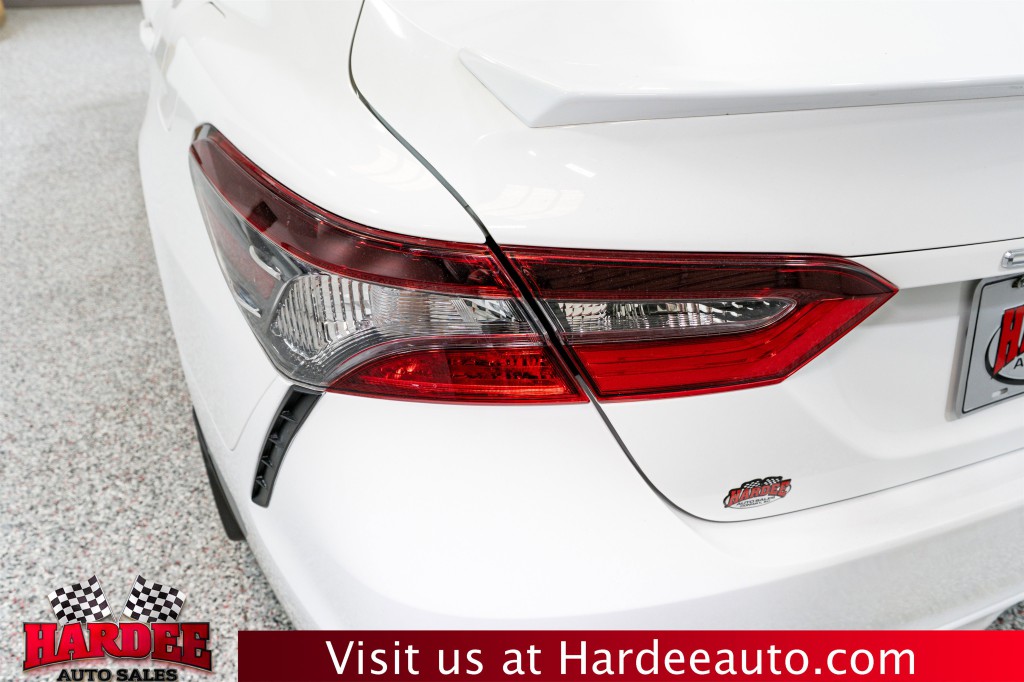 2023 Toyota Camry Image 9