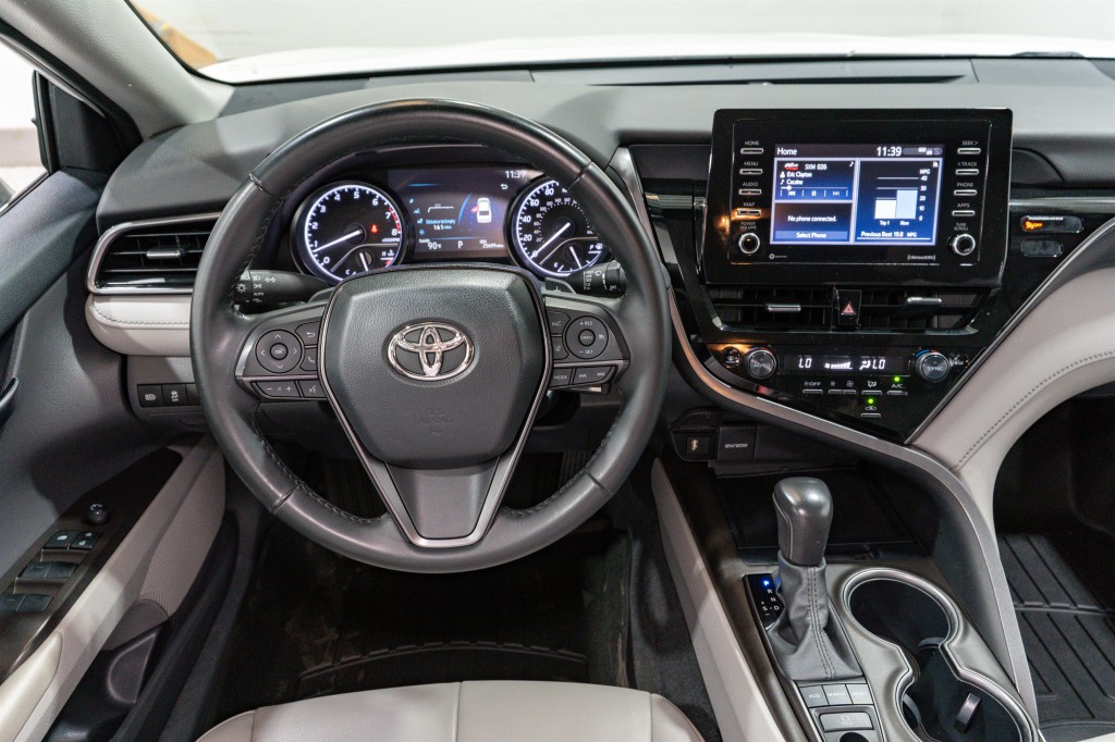2023 Toyota Camry Image 11