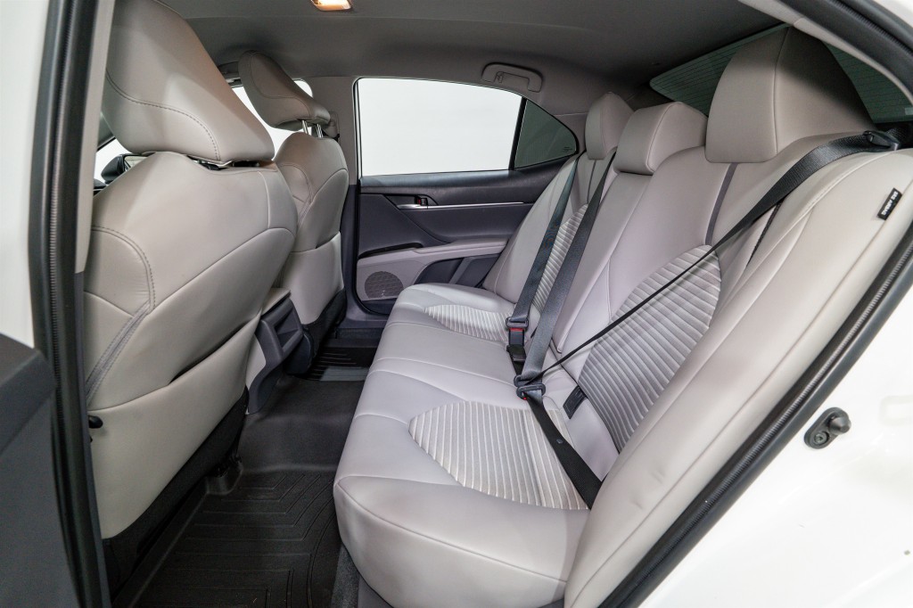 2023 Toyota Camry Image 28