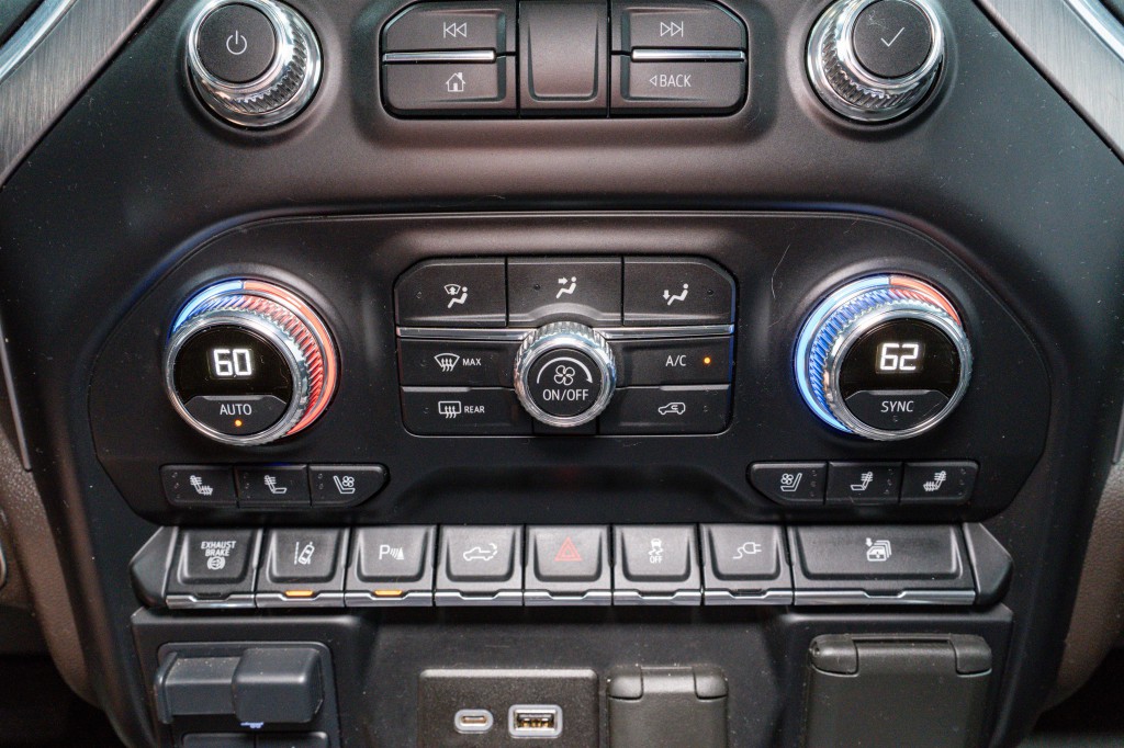 2020 GMC Sierra 3500 Image 28