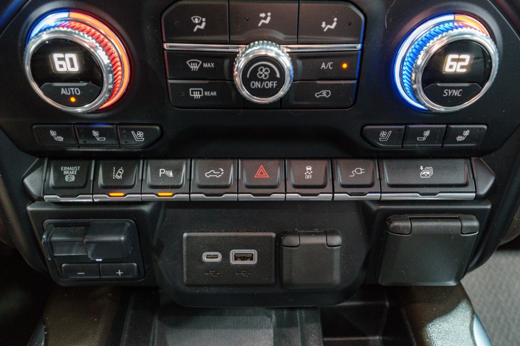 2020 GMC Sierra 3500 Image 30
