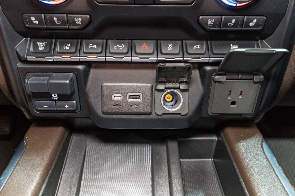 2020 GMC Sierra 3500 Image 31