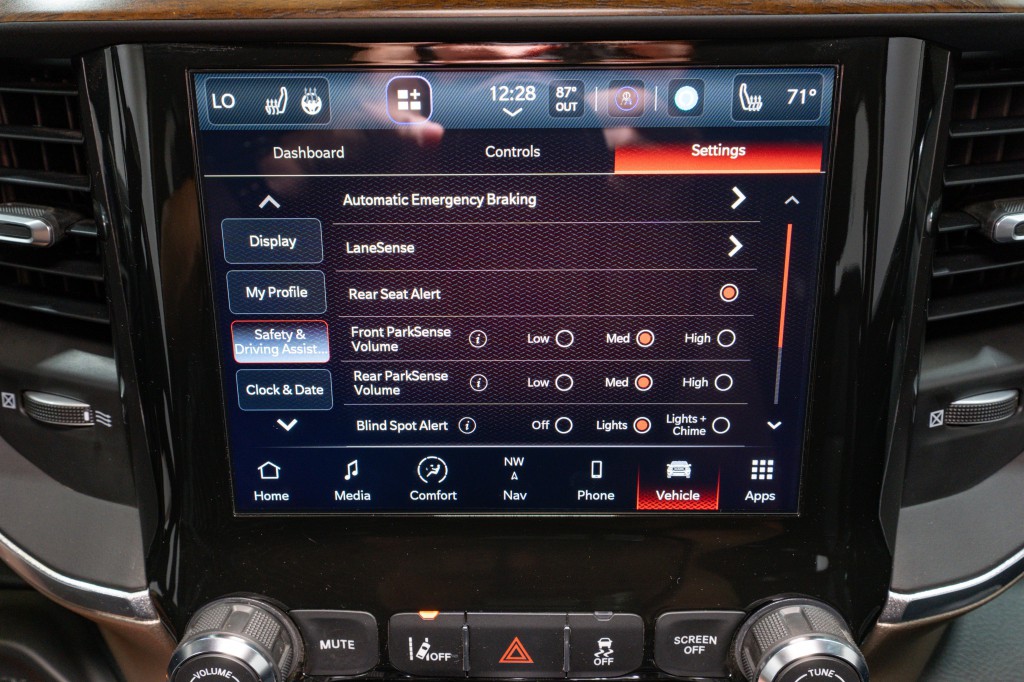 2024 RAM 2500 Image 23