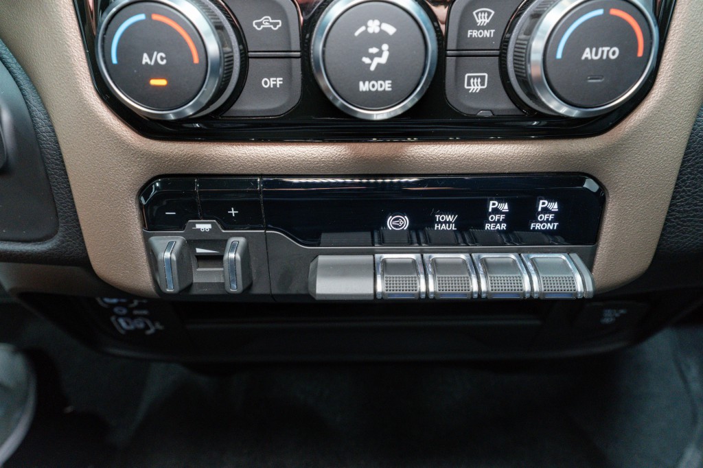 2024 RAM 2500 Image 25