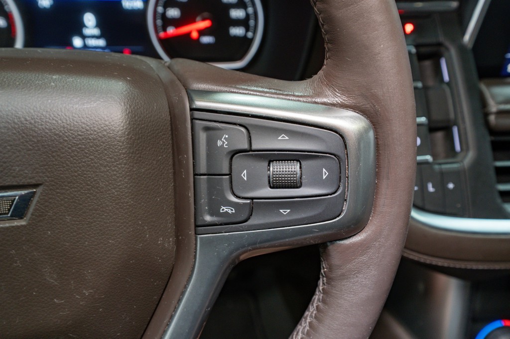2021 Chevrolet Suburban Image 24