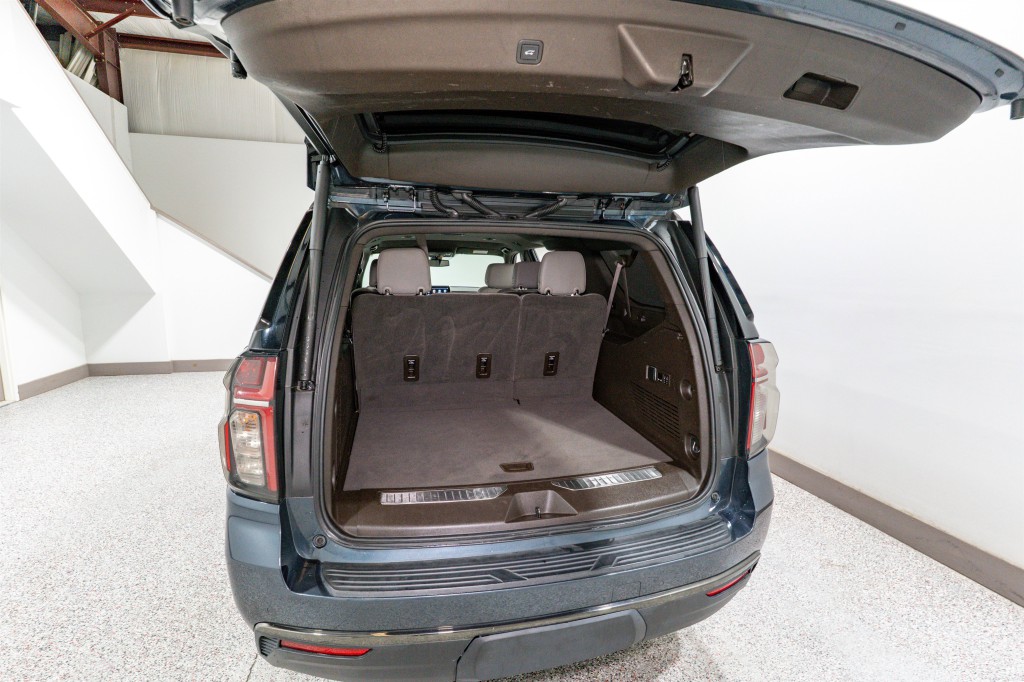 2021 Chevrolet Suburban Image 32