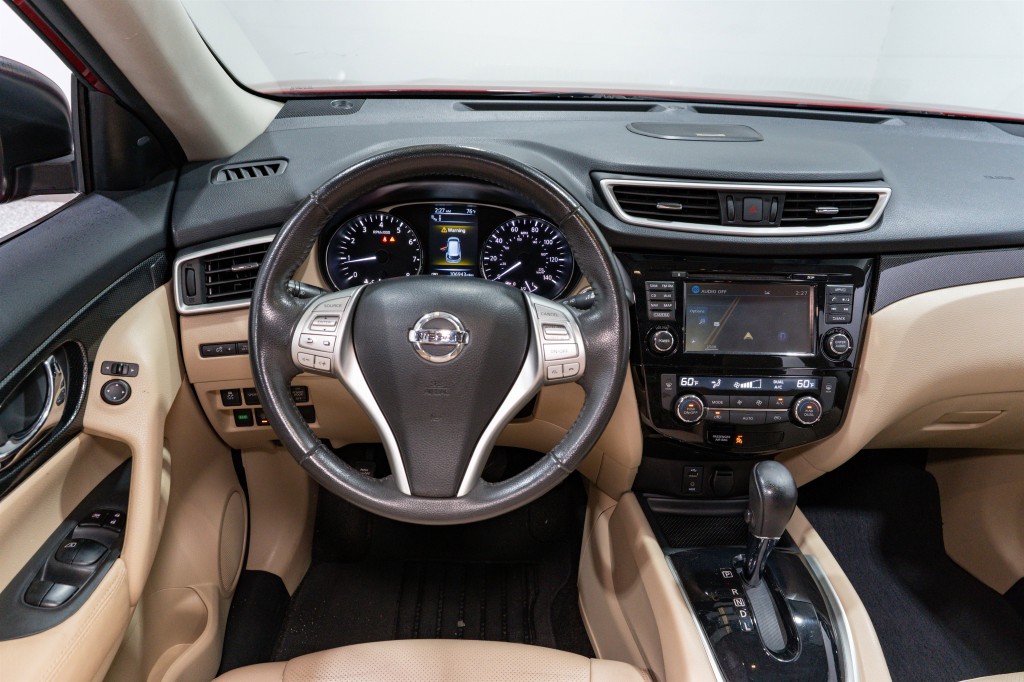 2016 Nissan Rogue Image 11