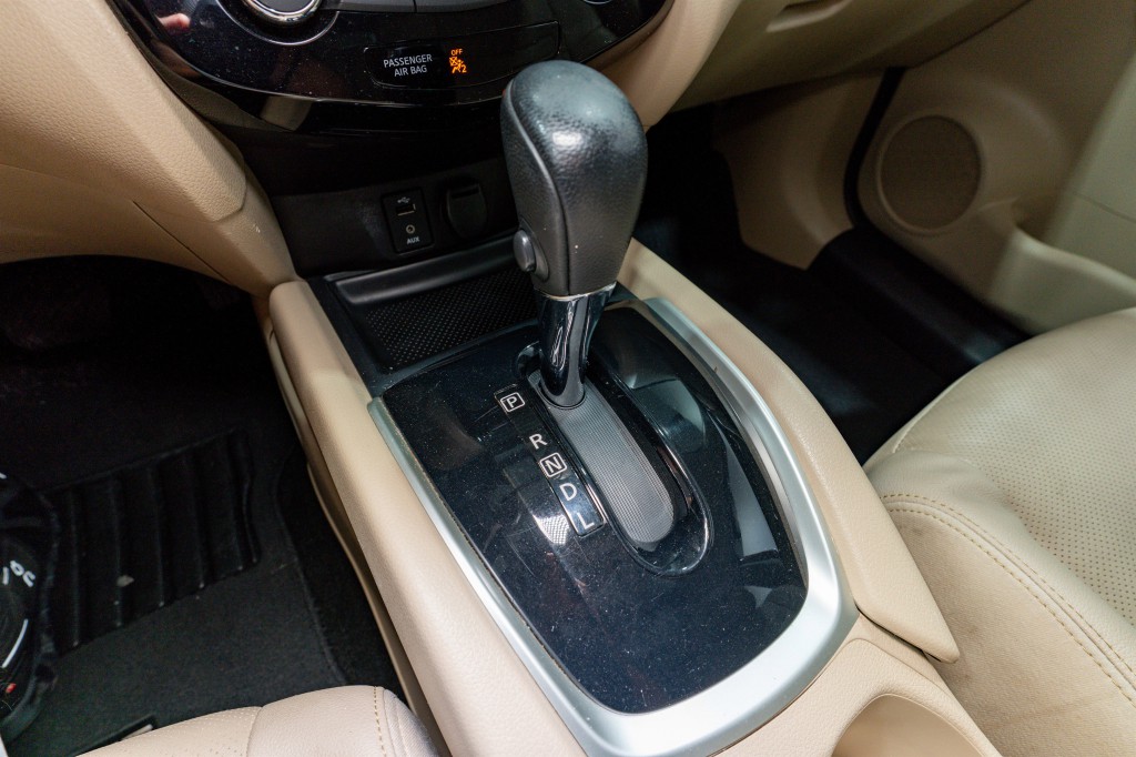 2016 Nissan Rogue Image 22