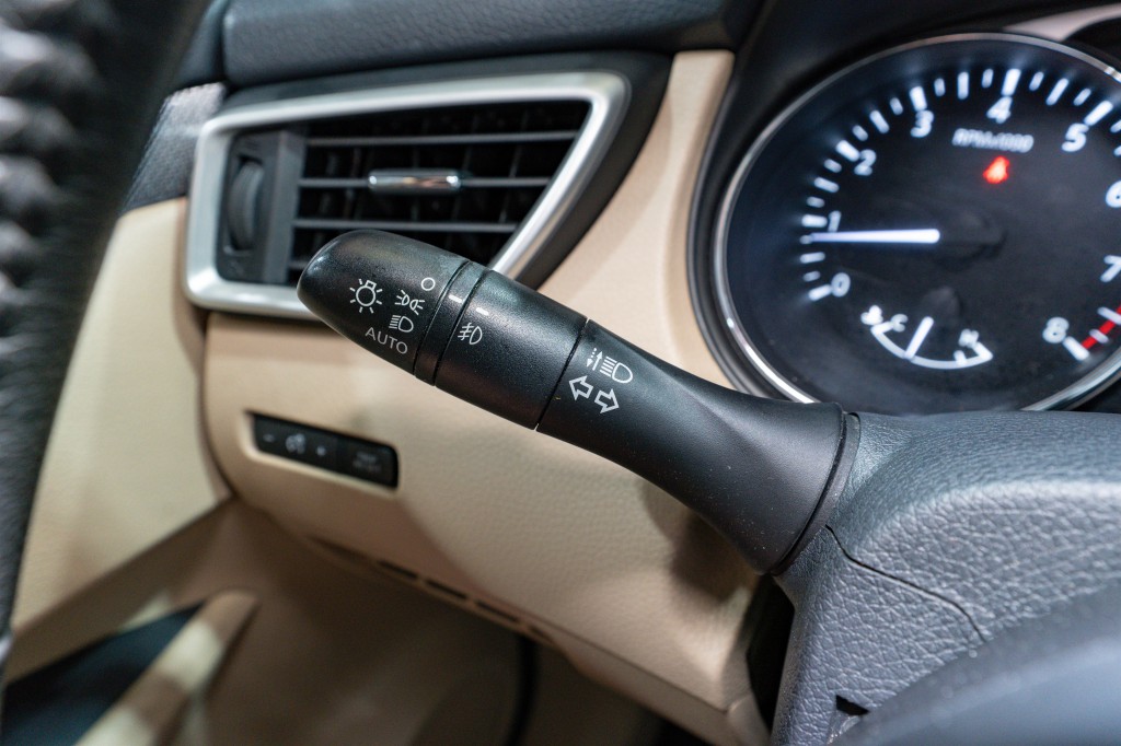 2016 Nissan Rogue Image 28