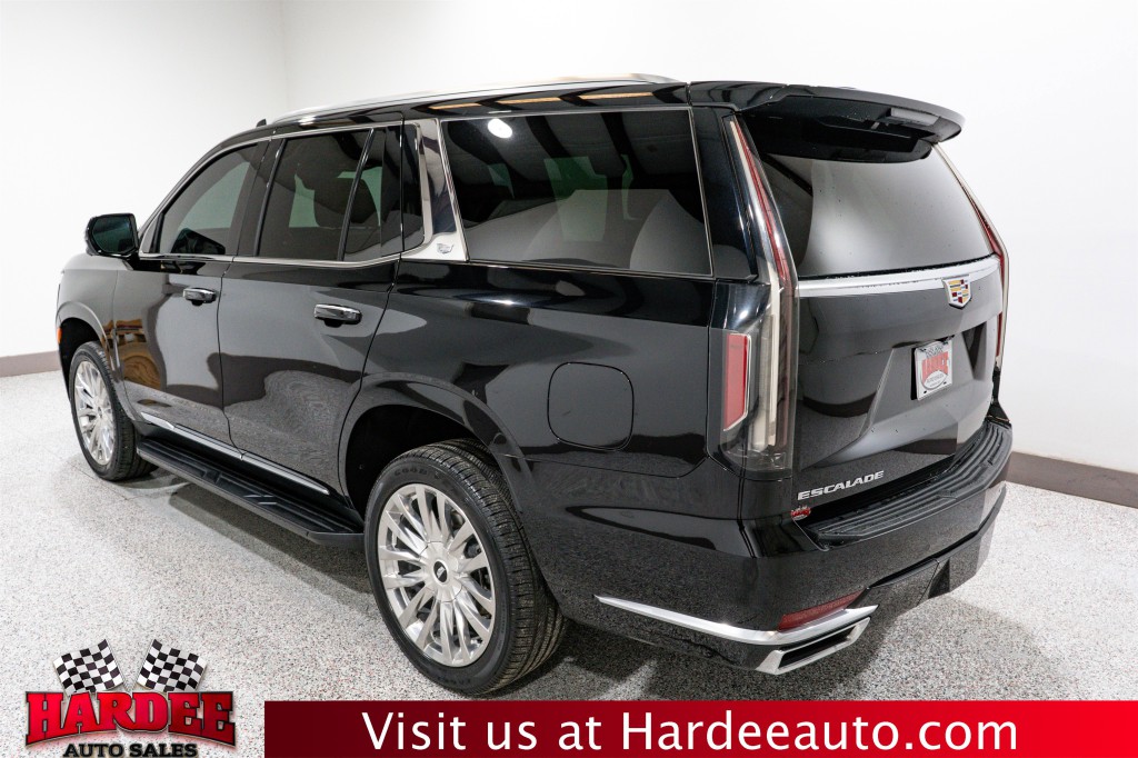2023 Cadillac Escalade Image 3