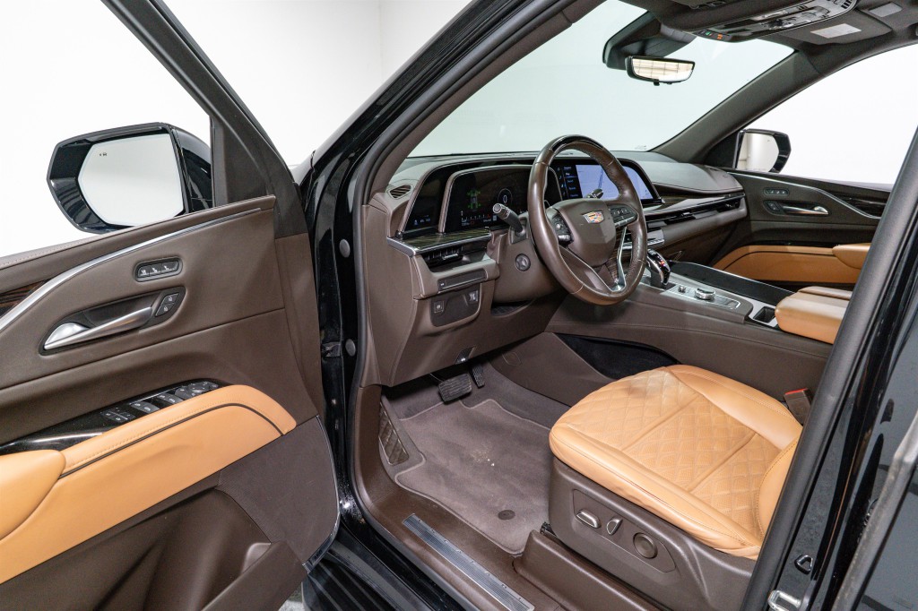 2023 Cadillac Escalade Image 12