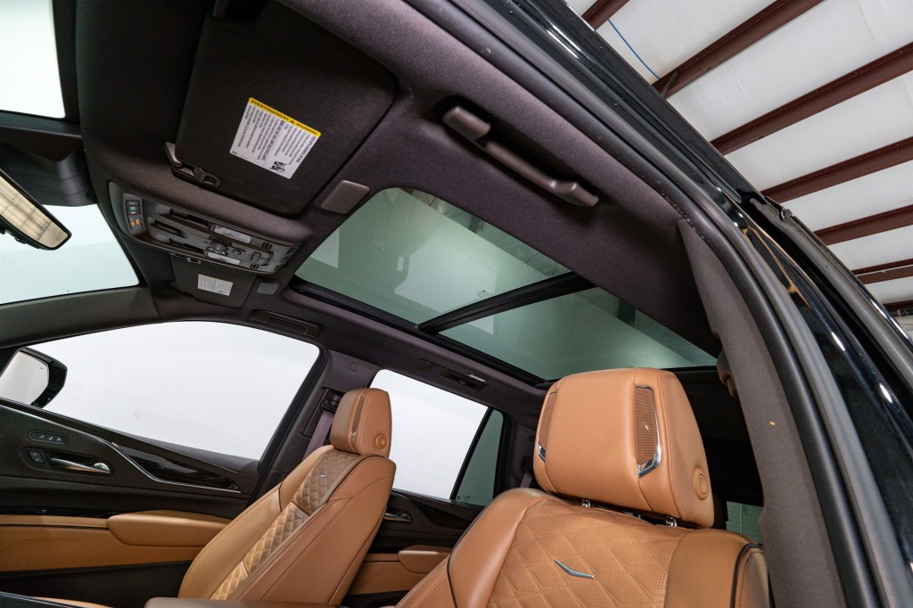 2023 Cadillac Escalade Image 18