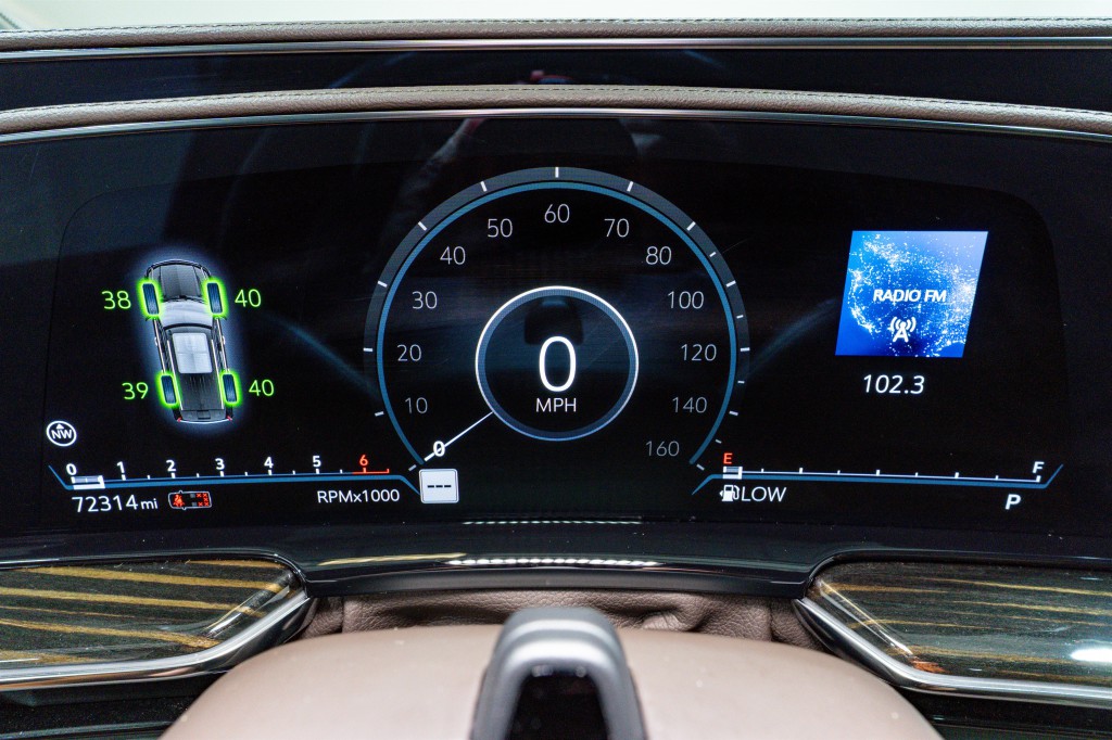 2023 Cadillac Escalade Image 30