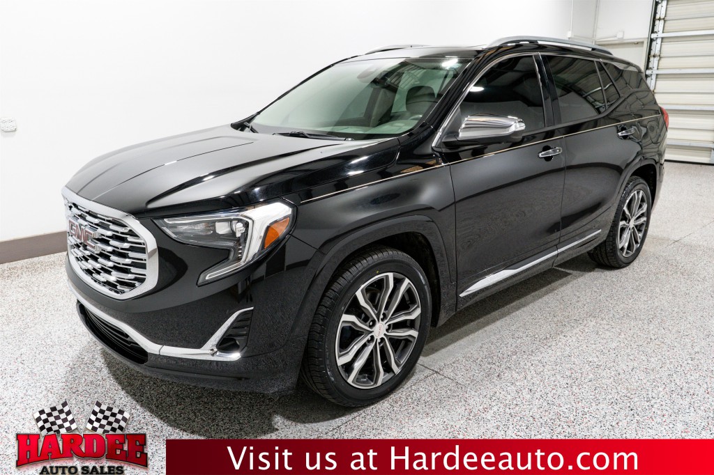 2020 GMC Terrain Image 2