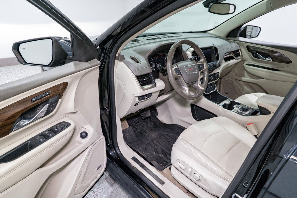 2020 GMC Terrain Image 12