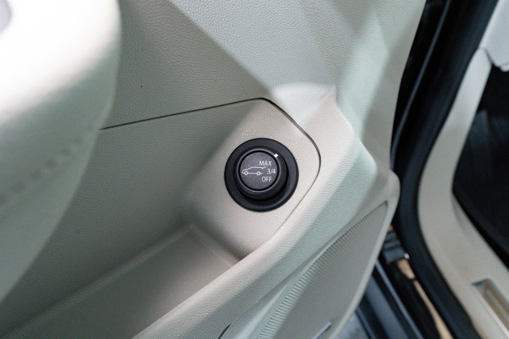2020 GMC Terrain Image 16