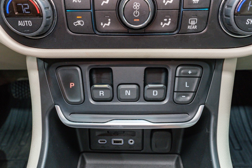 2020 GMC Terrain Image 23