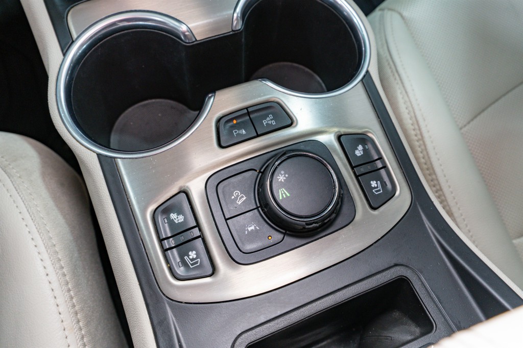 2020 GMC Terrain Image 24